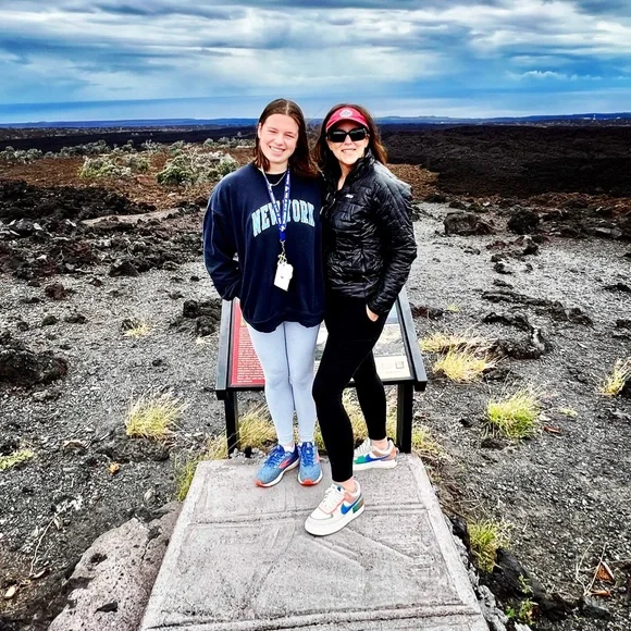 Luv2Shop - Picture 3 of 4